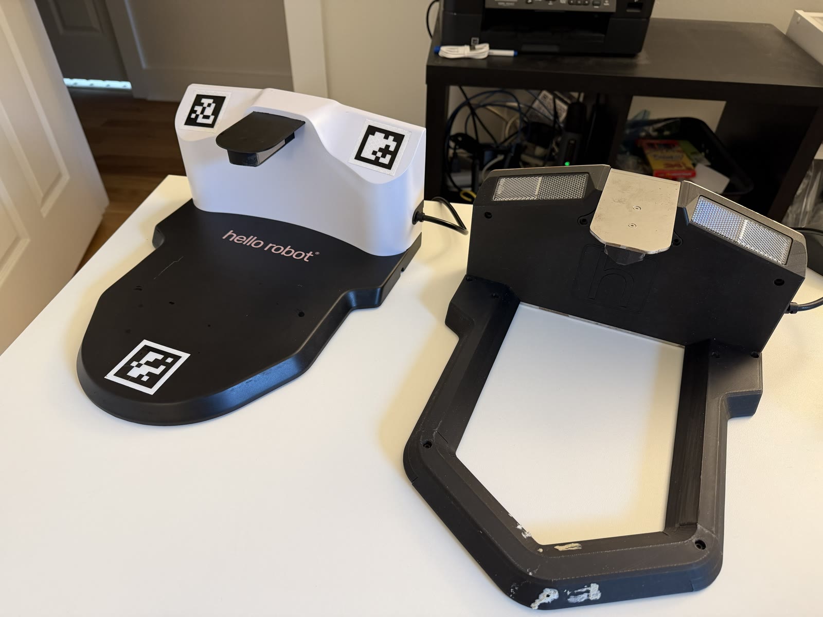 Two-reflector dock versus the three-marker dock.